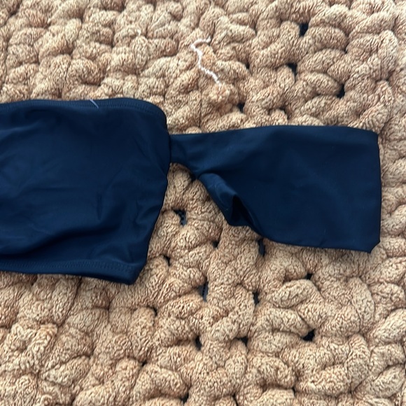 2 piece bikini - Picture 4 of 5